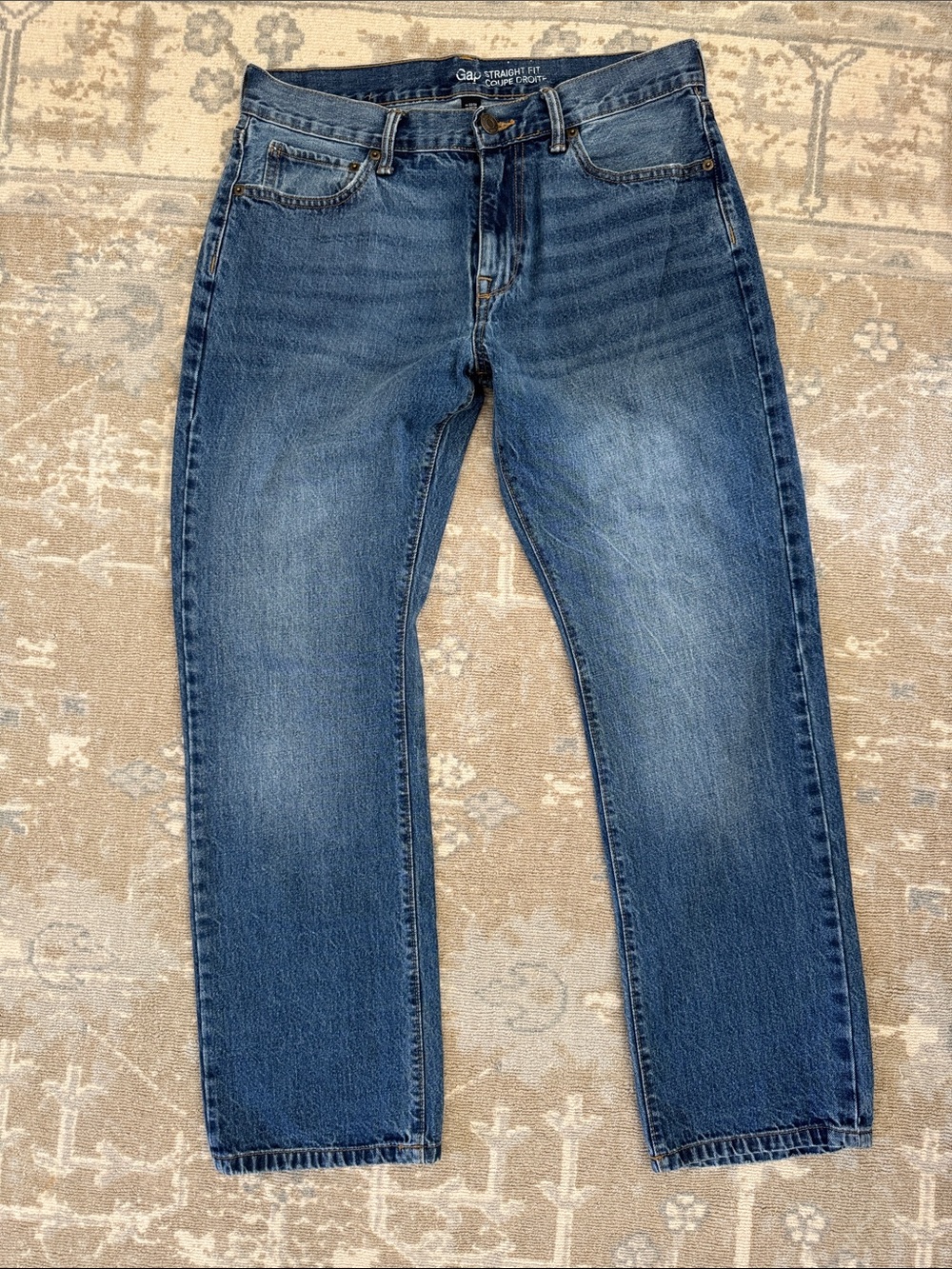 GAP Men's Straight Jeans in Washed Blue Denim
